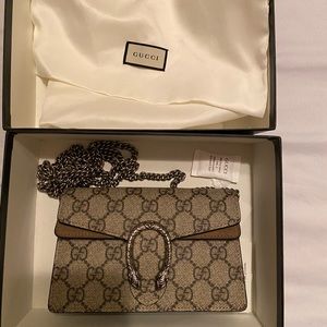 Gucci Dionysus GG Supreme Mini Bag